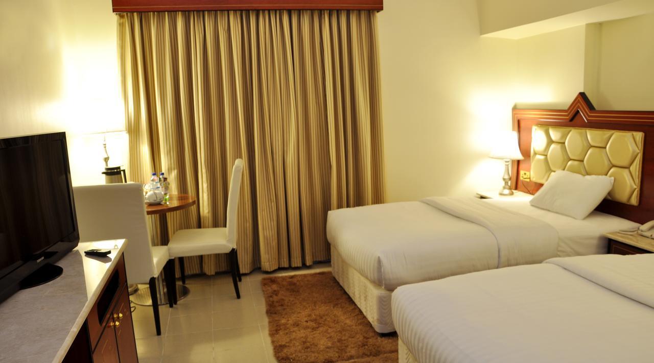 Saffron Hotel Dubaj Exteriér fotografie