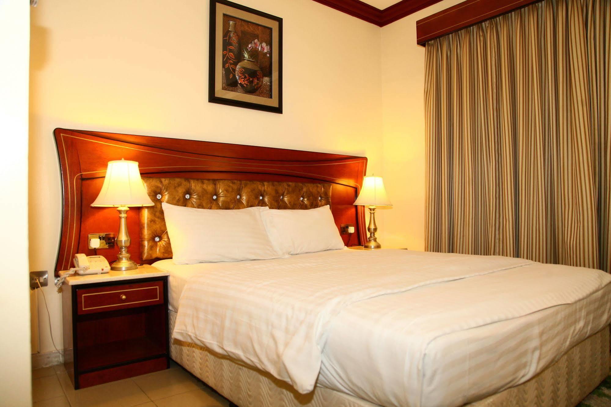 Saffron Hotel Dubaj Exteriér fotografie