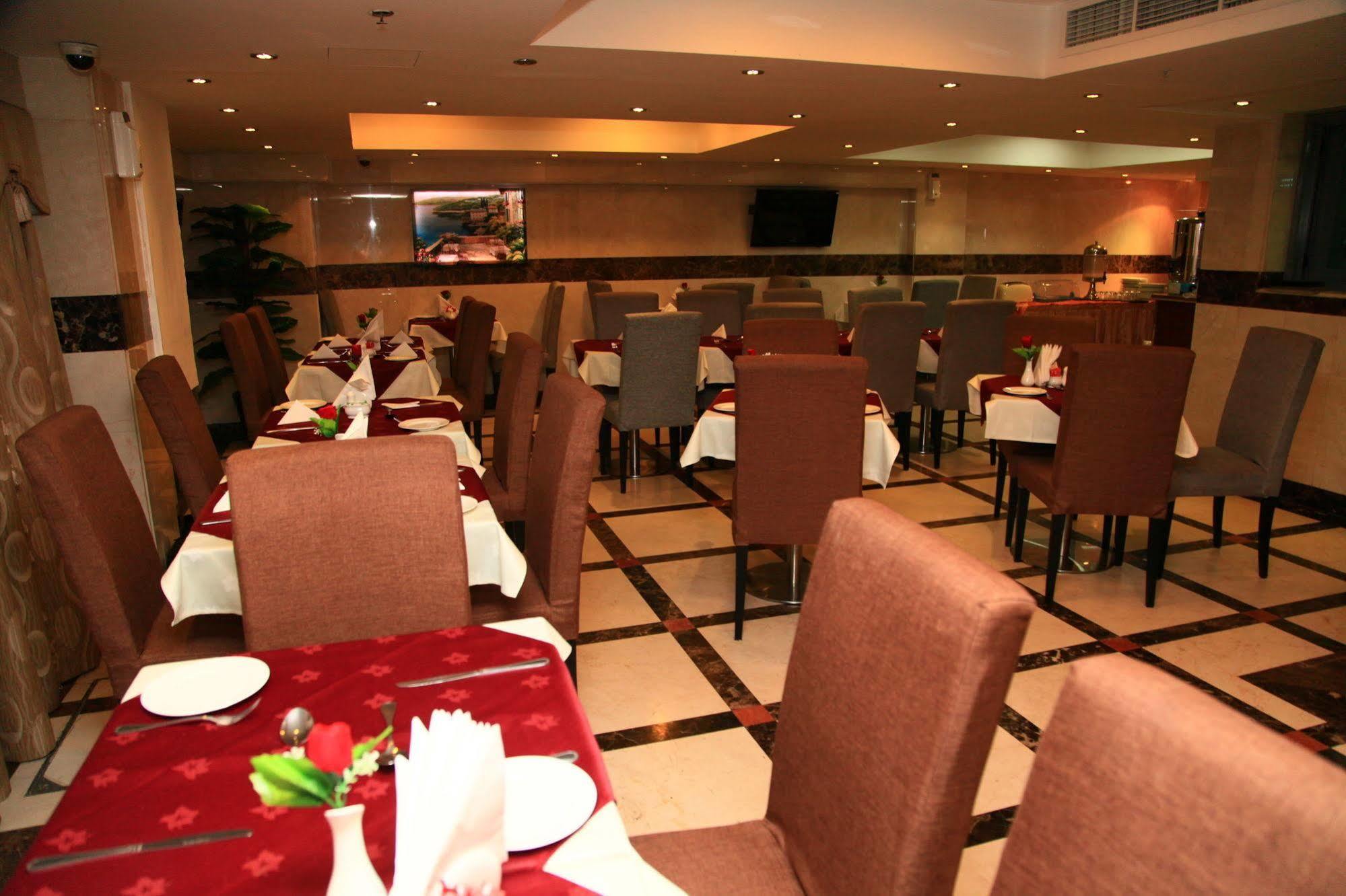 Saffron Hotel Dubaj Exteriér fotografie